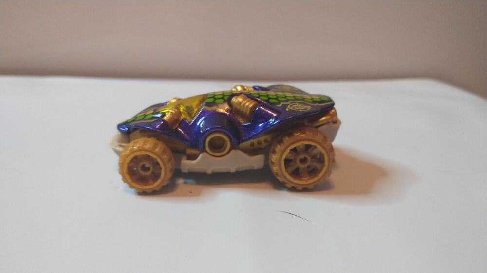 Hot Wheels Swamp Buggy Purple Gold Green HW 2008 Street Beasts Exclusive Loose
